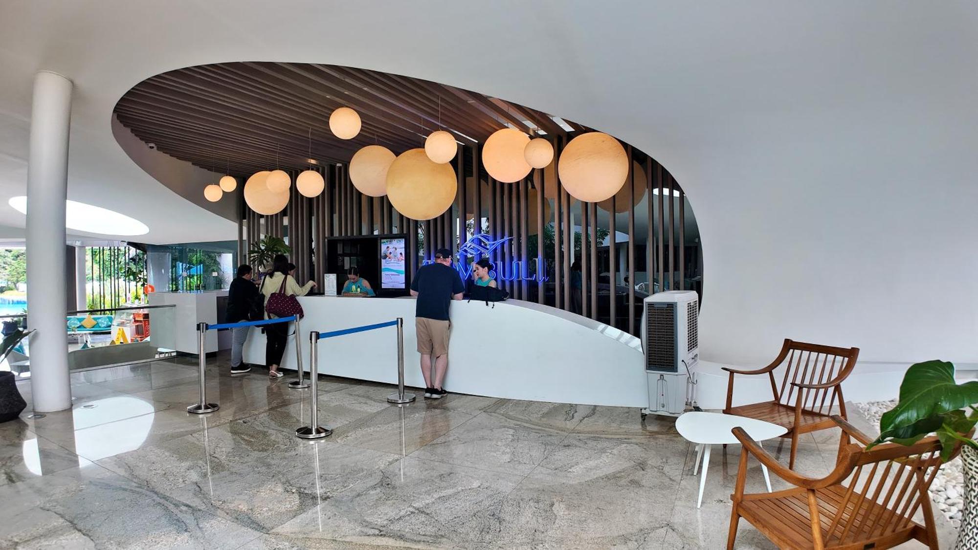 Dominiks Quite And Elegant Studio Ocean View Pool At Tambuli Resort High Floor Lapu-Lapu City Buitenkant foto